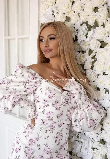 Wollongong escorts Alana — 1