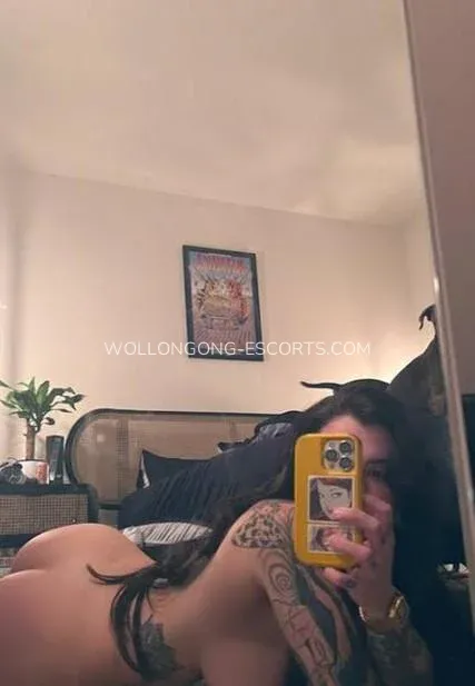 Wollongong escorts Kristin — 1