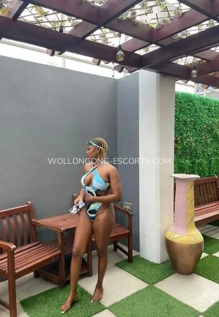 Wollongong escorts Linda — 1