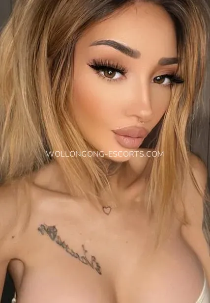 Wollongong escorts Diana — 4