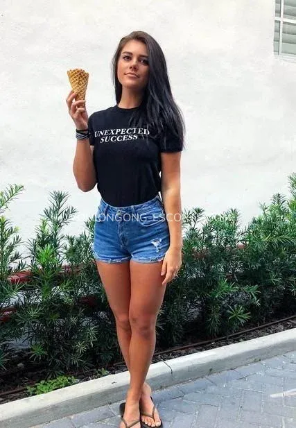 Wollongong escorts Daniela — 7