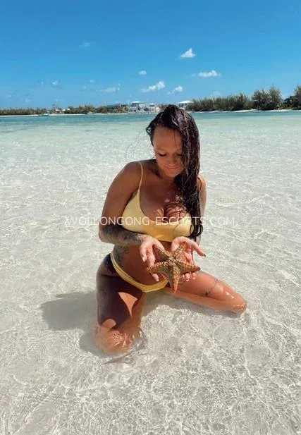 Wollongong escorts Nicole — 1