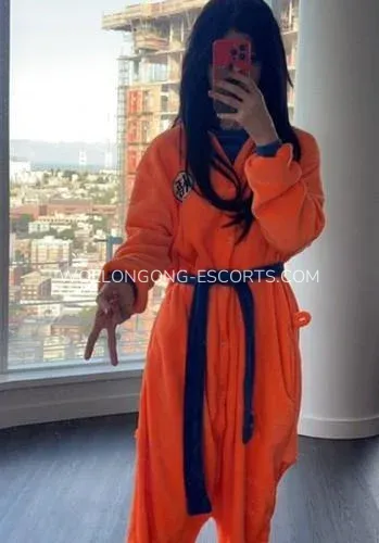 Wollongong escorts Caitlyn — 1