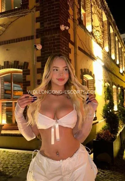 Wollongong escorts Linda — 3