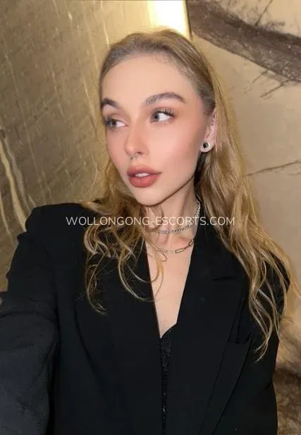 Wollongong escorts Claire — 8