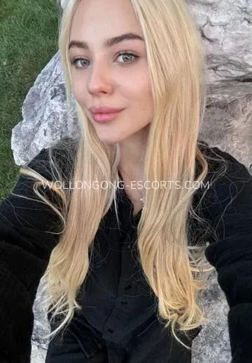 Wollongong escorts Summer — 3