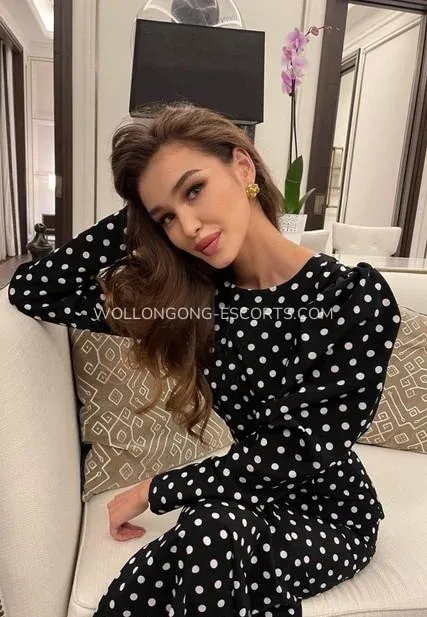 Wollongong escorts Courtney — 10