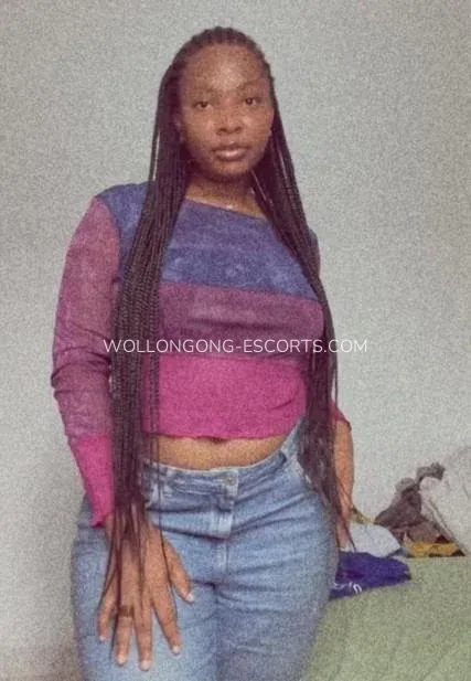 Wollongong escorts Carly — 3
