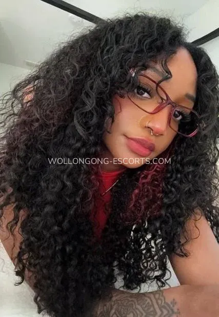 Wollongong escorts Riley — 3