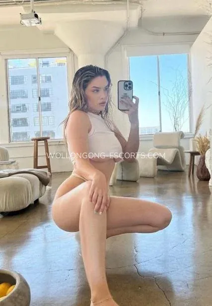 Wollongong escorts Britt — 7