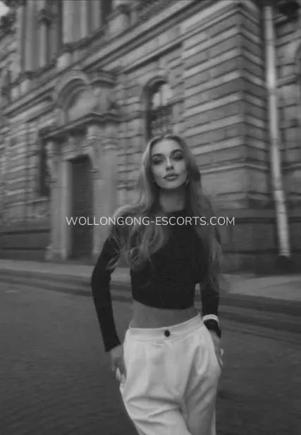 Wollongong escorts Claire — 6