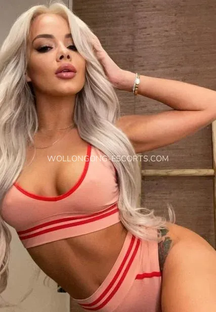 Wollongong escorts Sophie — 10