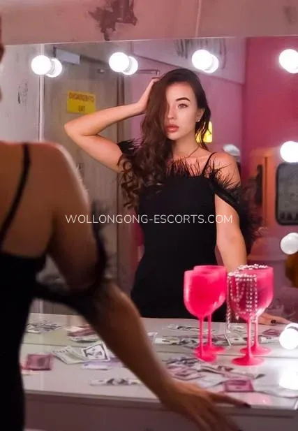 Wollongong escorts Erika — 5