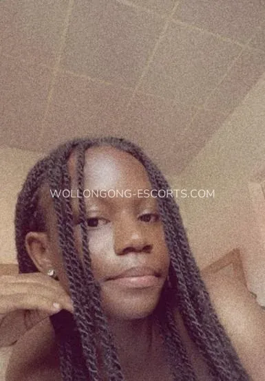 Wollongong escorts Mia — 6