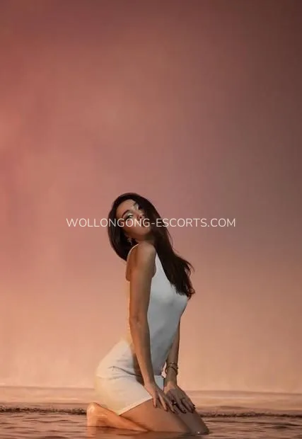 Wollongong escorts Briana — 2