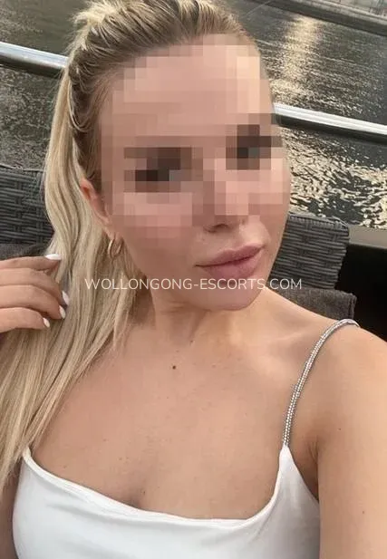 Wollongong escorts Viktoria — 3