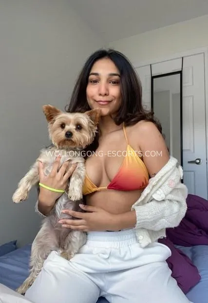 Wollongong escorts Atocha — 2