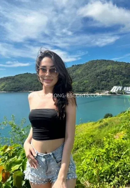 Wollongong escorts Caitlin — 1