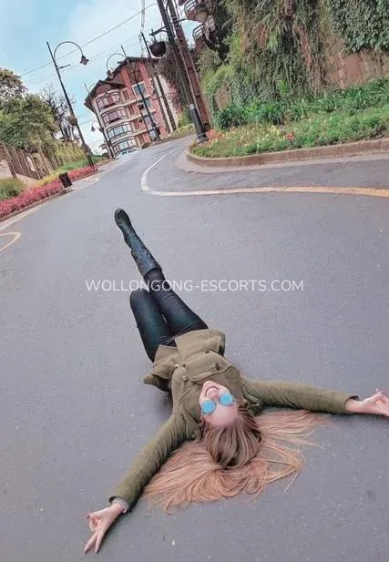 Wollongong escorts Natacha — 1