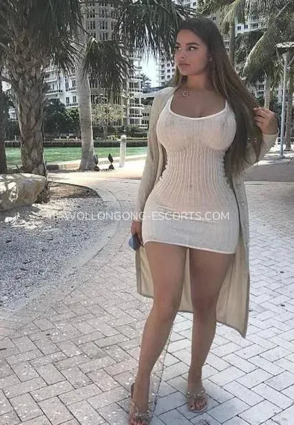 Wollongong escorts Julia — 3