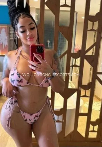 Wollongong escorts Madeleine — 4