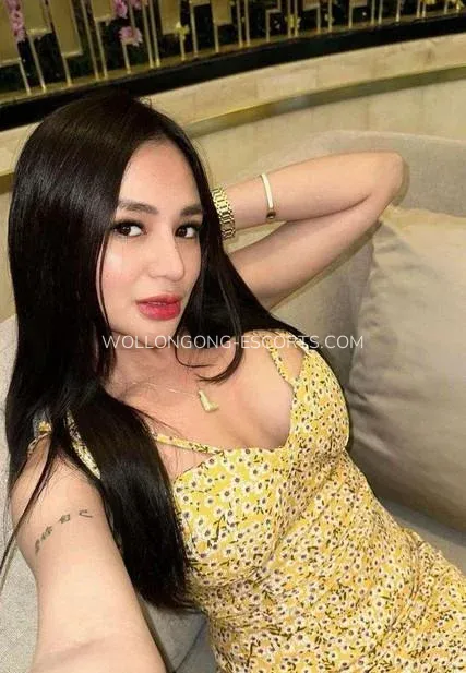 Wollongong escorts Amber — 1