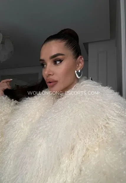 Wollongong escorts Danielle — 4