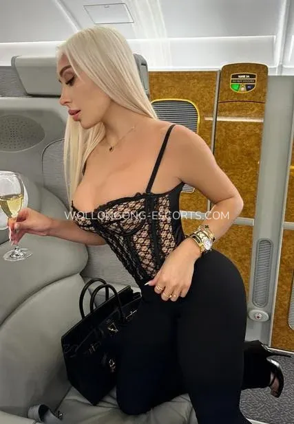 Wollongong escorts Alexa — 5