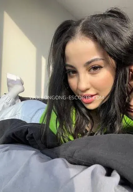 Wollongong escorts Mia — 4