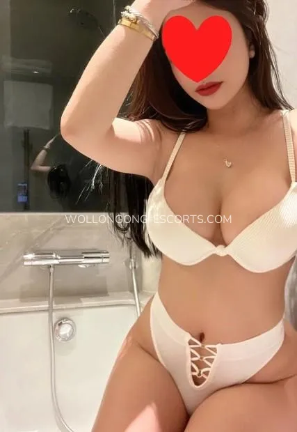 Escort djevojka Makenna - Wollongong
