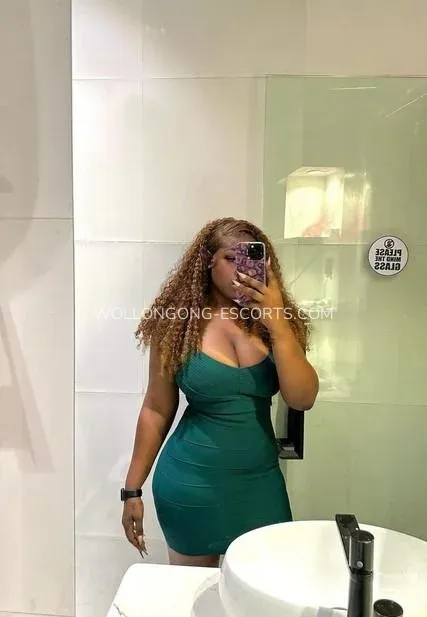 Wollongong escorts Kylee — 1
