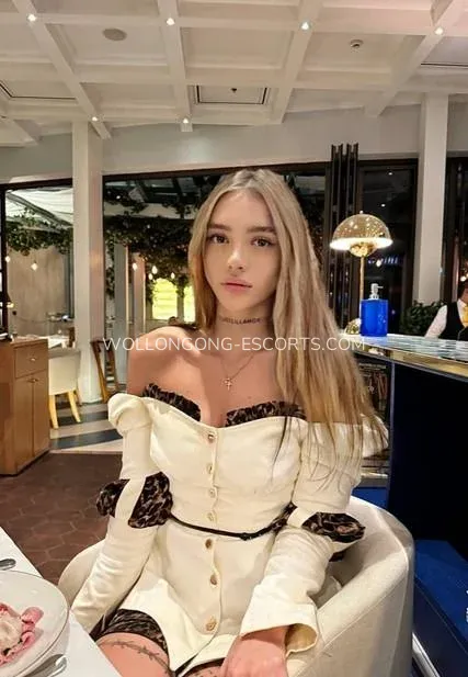 Wollongong escorts Erica — 1