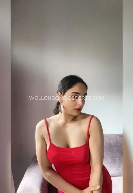 Wollongong escorts Camilla — 3