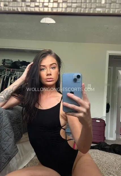 Wollongong escorts Elena — 3
