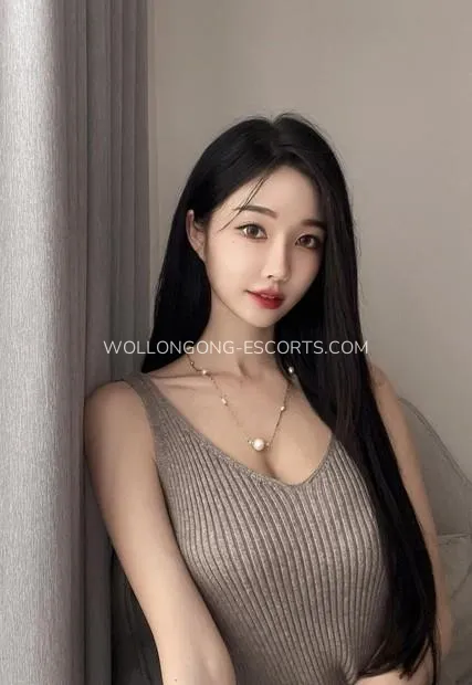Wollongong escorts Helen — 2