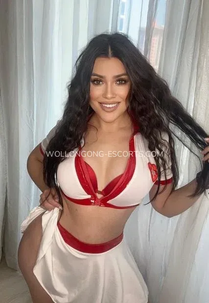 Wollongong escorts Annika — 1