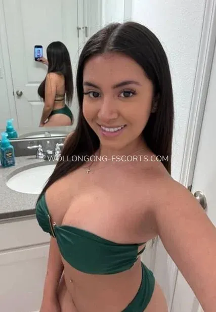 Wollongong escorts Emma — 1