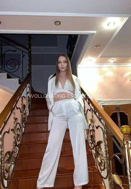 Wollongong escorts Aaliyah — 4