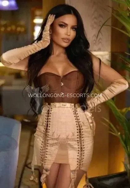Wollongong escorts Clio — 3