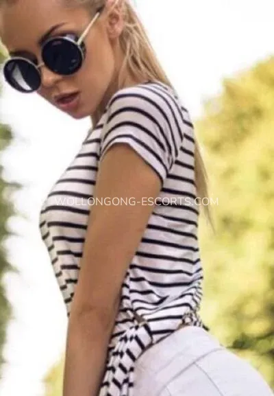 Wollongong escorts Paige — 3