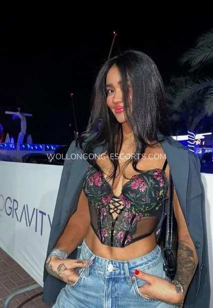 Wollongong escorts Summer — 4