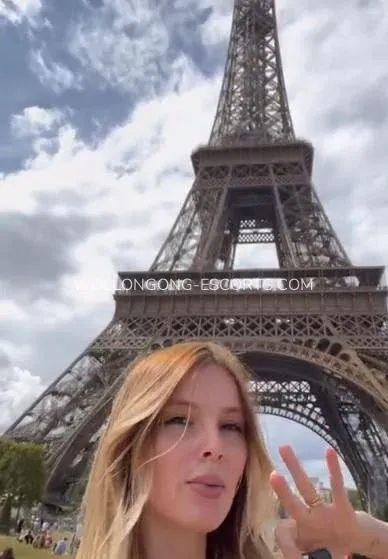 Wollongong escorts Kiara — 1