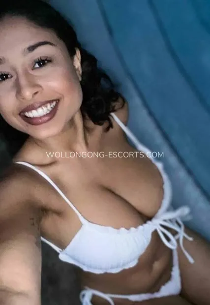 Wollongong escorts Katie — 2