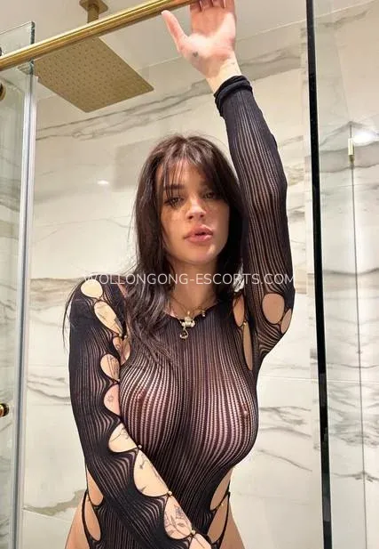 Wollongong escorts Taylor — 5