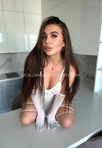 Wollongong escorts Britt — 1