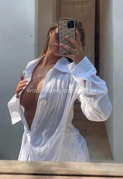 Wollongong escorts Caroline — 2