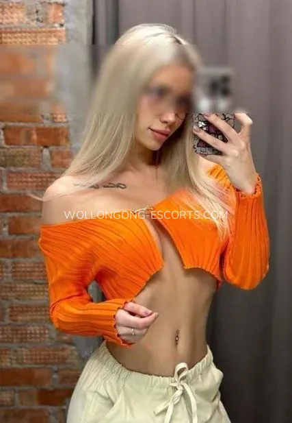 Wollongong escorts Mikayla — 3