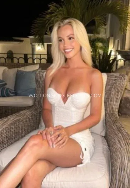 Wollongong escorts Charlotte — 7