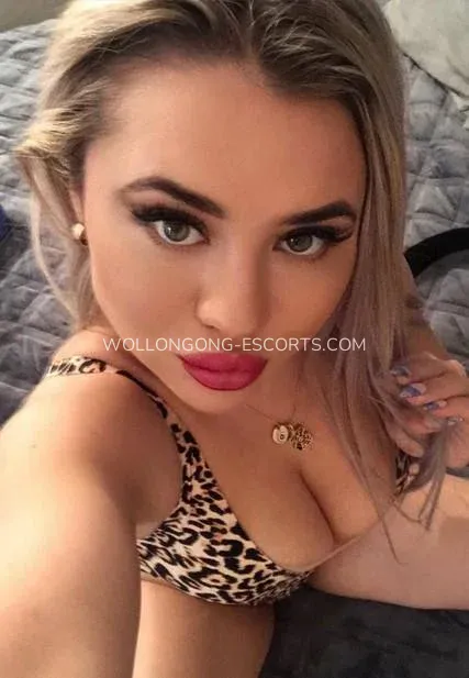 Wollongong escorts Alicia — 1