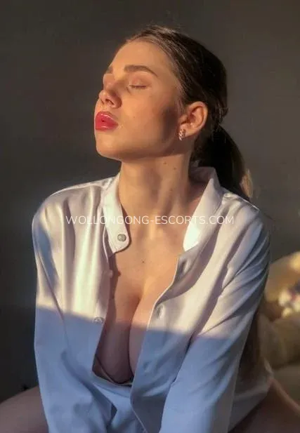 Wollongong escorts Karolina — 5